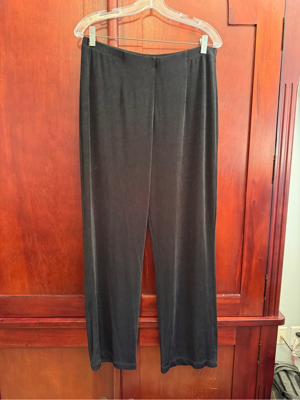 Chico’s Travelers Classic Black Slinky Knit Pants – Elastic Waist Size 2/Large